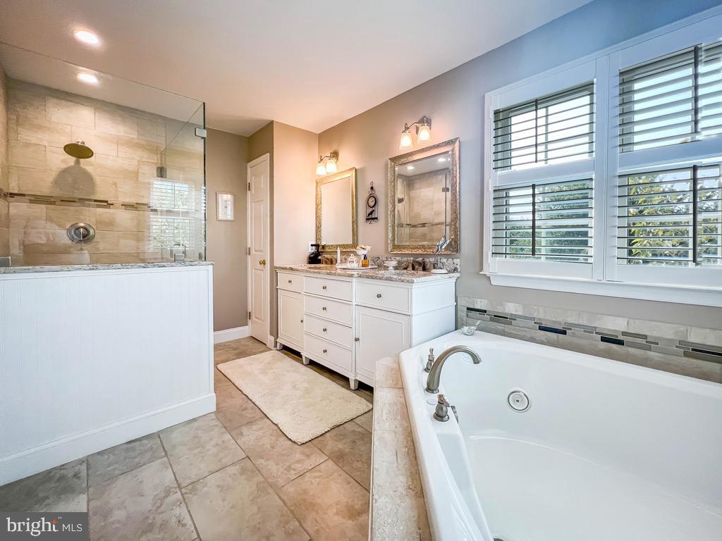 8 Devon Road Newtown, PA 18940 - Photo 29 of 61 Master Bathroom