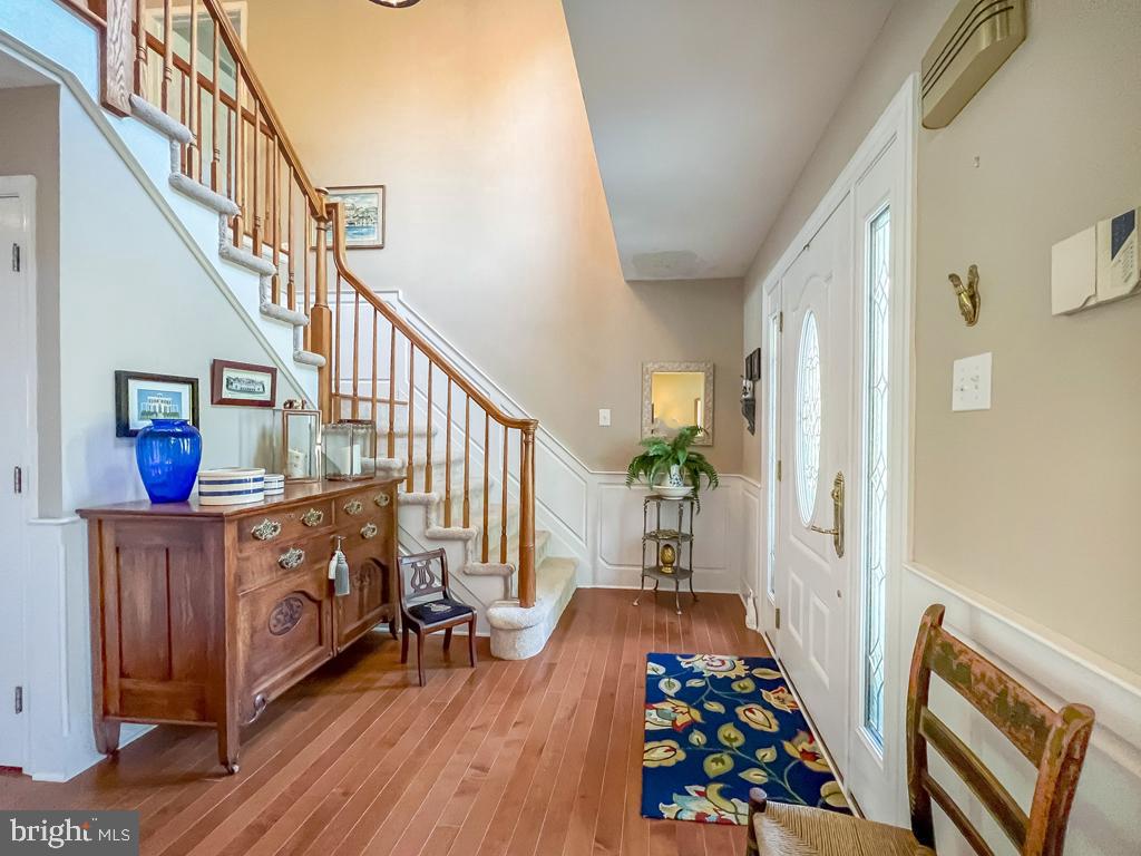 8 Devon Road Newtown, PA 18940 - Photo 3 of 61 Foyer