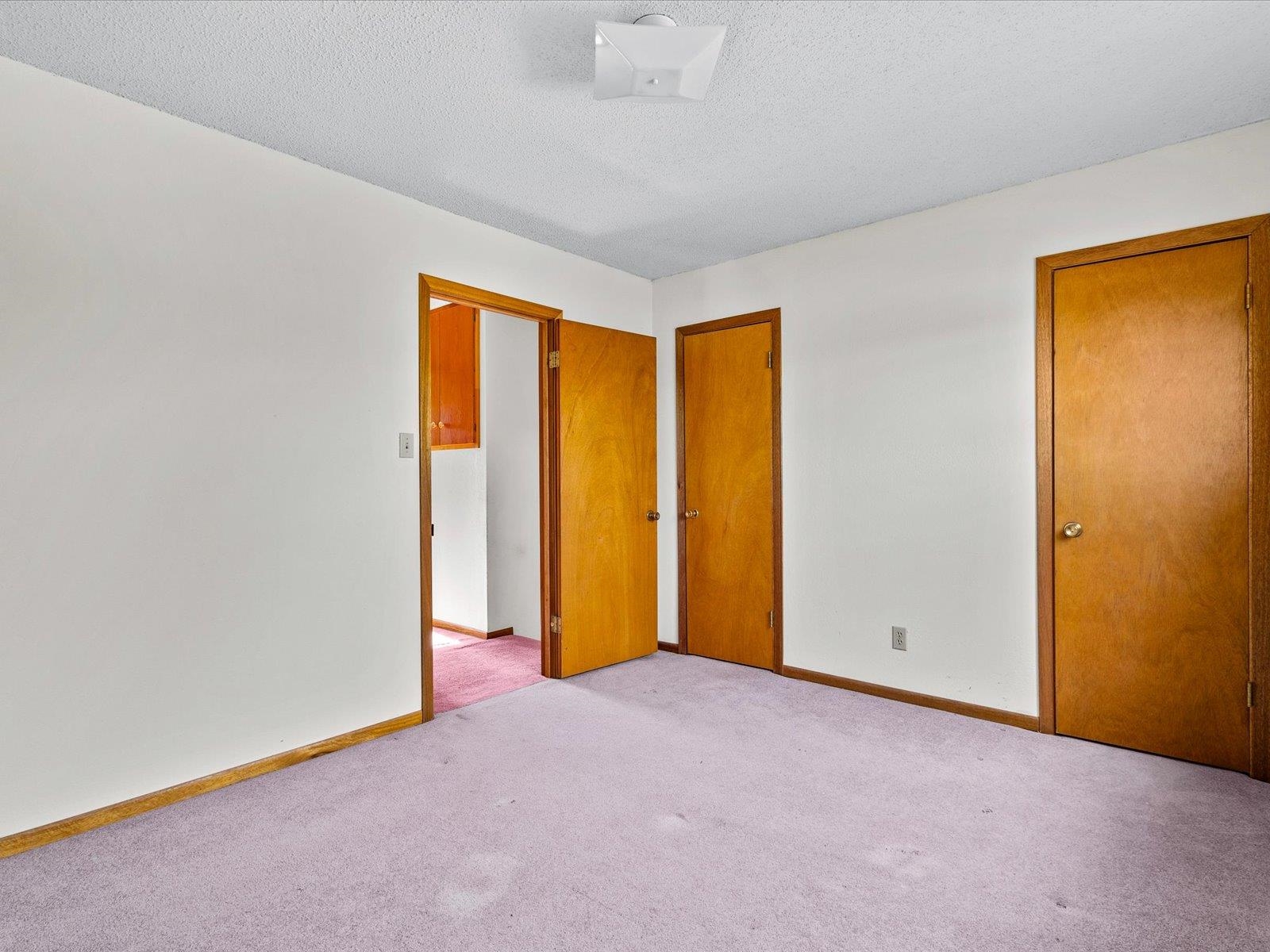 1425 19 Road Fruita, CO 81521 - Photo 27 of 42 an empty room with a empty space and a window