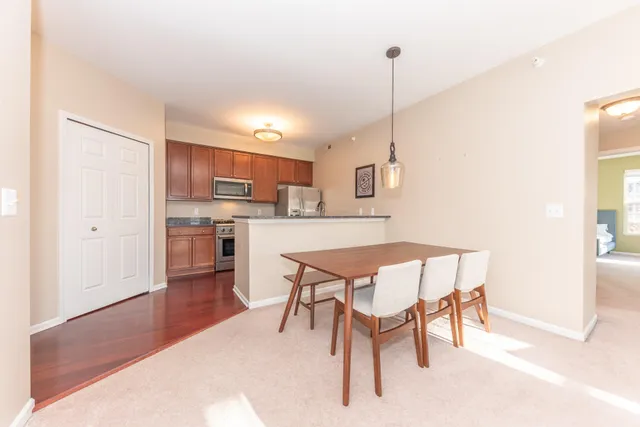 $2,195 | 1008 Summerfield Glen, Ann Arbor, MI 48103