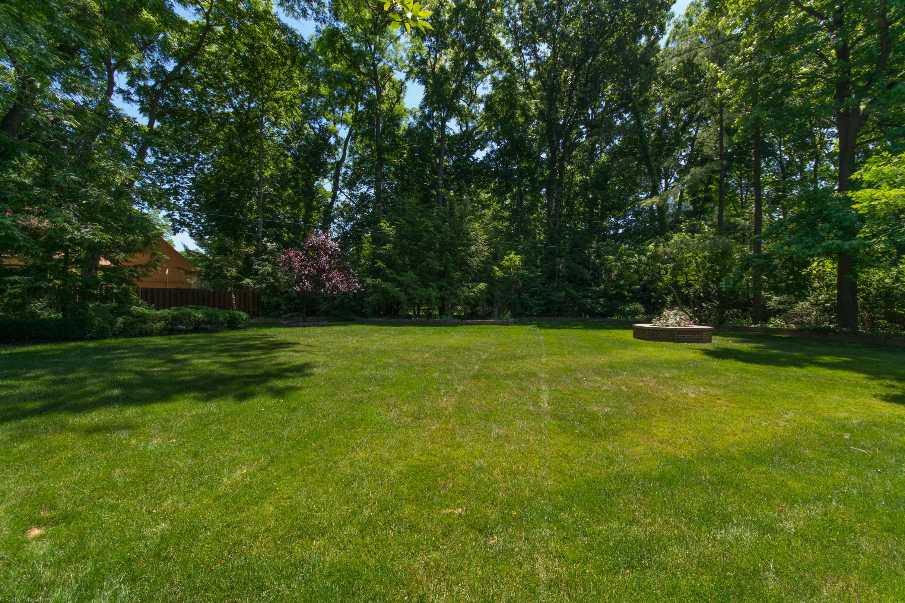 654 Indian Mound Road Columbus, OH 43213 - Photo 32 of 78 Gallery Image 32