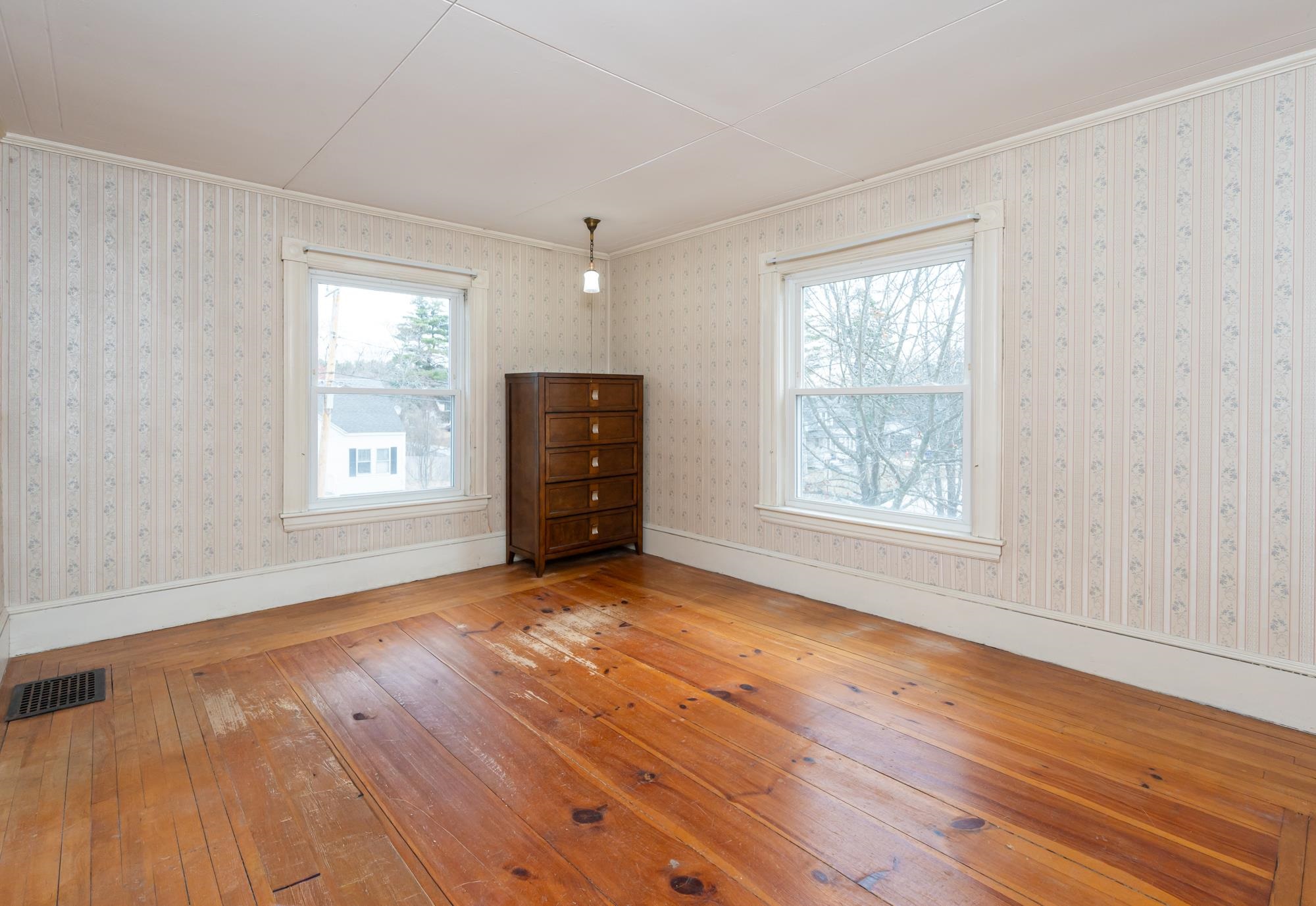 7 1st Street Hudson, NH 03051 - Photo 16 of 37