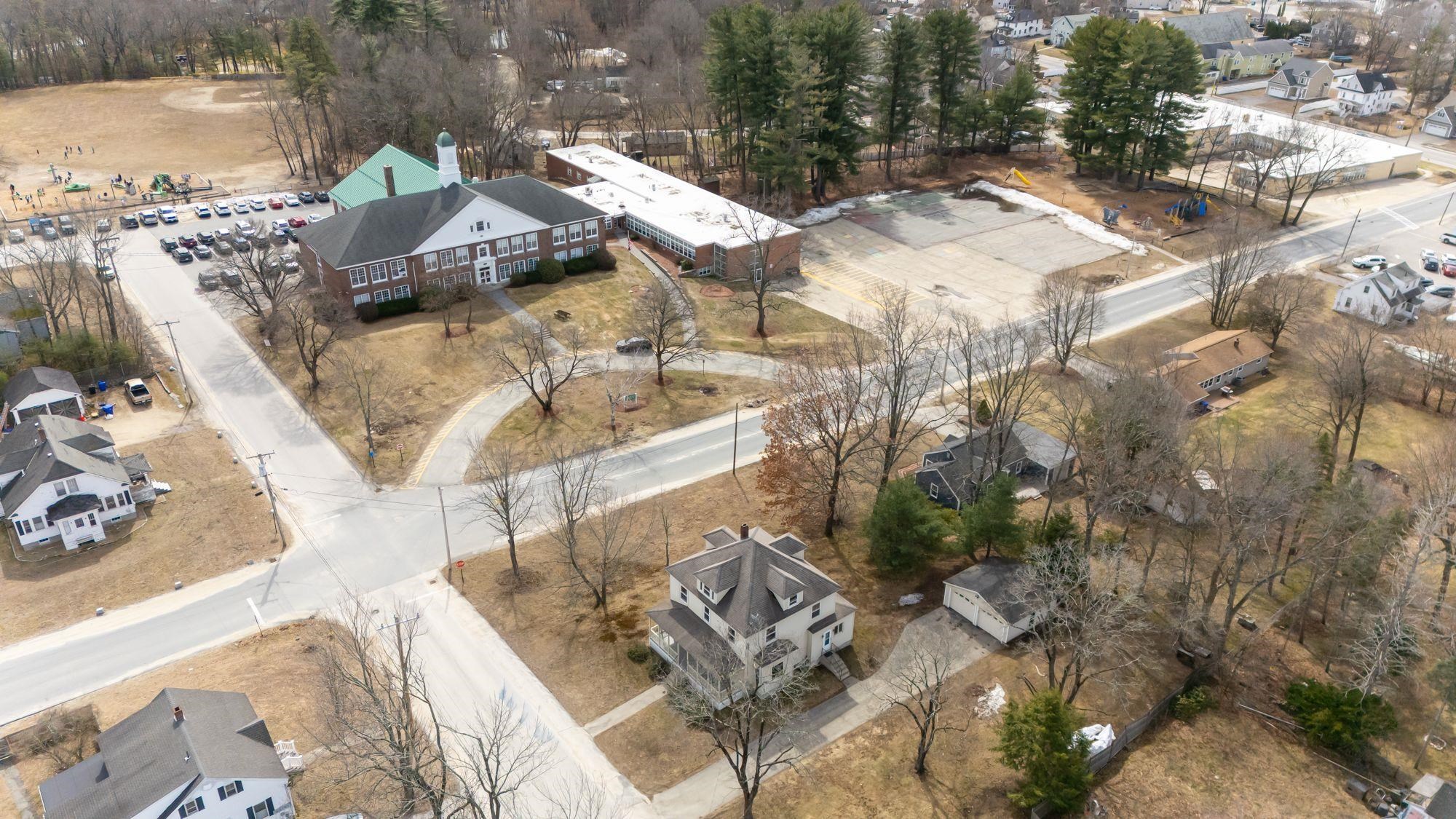 7 1st Street Hudson, NH 03051 - Photo 6 of 37