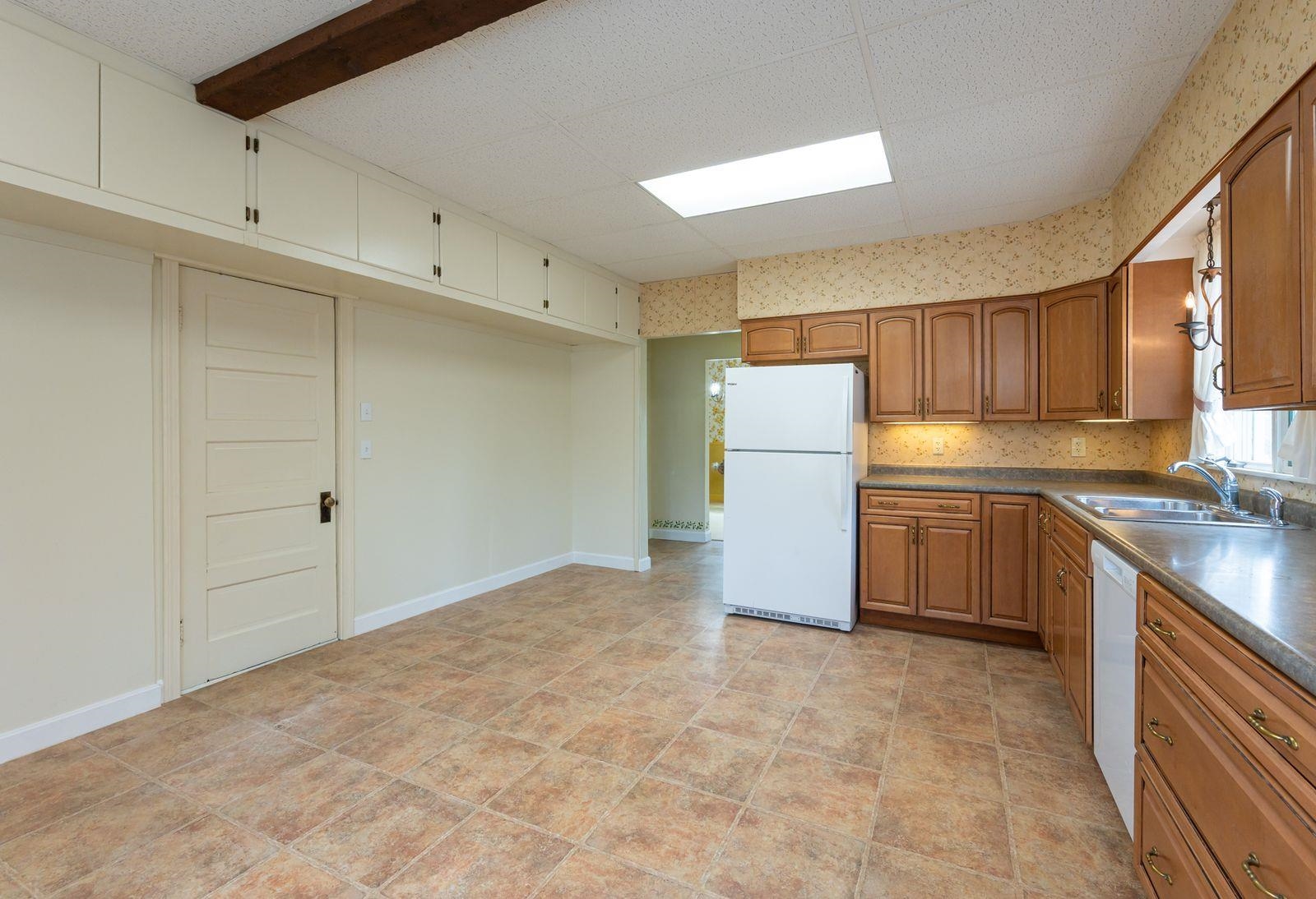 7 1st Street Hudson, NH 03051 - Photo 10 of 37
