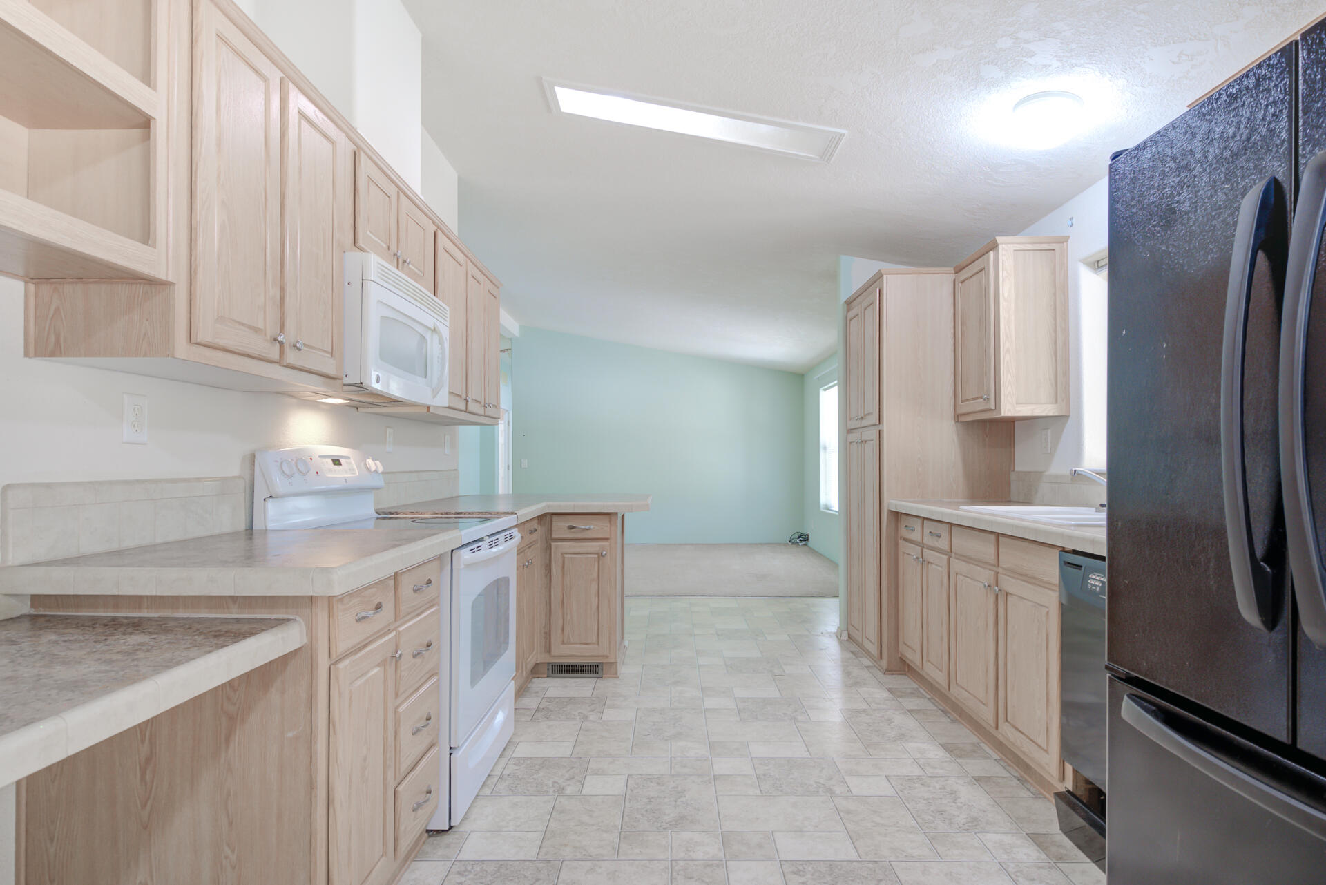 16412 Schilling Road Redding, CA 96001 - Photo 11 of 39 16412SchillingRoad-13