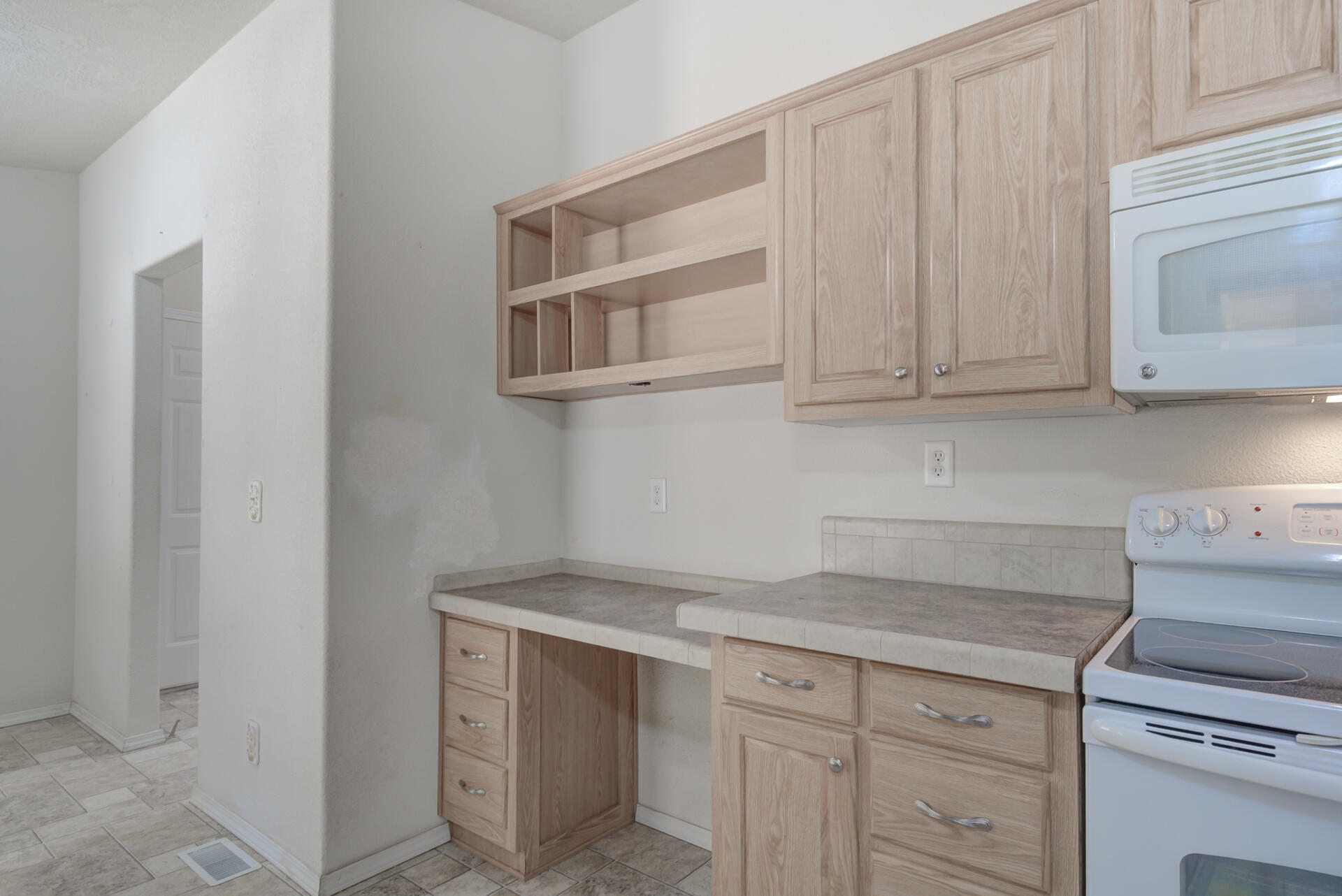 16412 Schilling Road Redding, CA 96001 - Photo 10 of 39 16412SchillingRoad-12