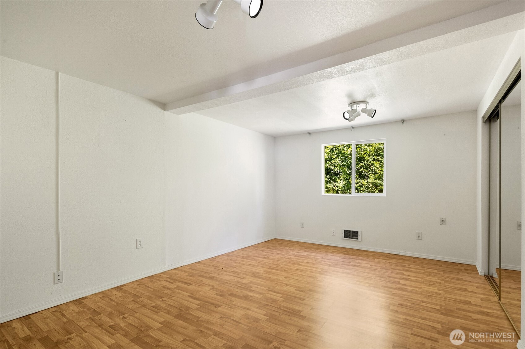 23516 20th Avenue West Bothell, WA 98021 - Photo 25 of 39