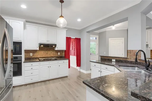 $565,000 | 5610 Vinings Place Trail Southeast, Mableton, GA 30126