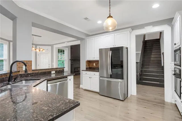 $565,000 | 5610 Vinings Place Trail Southeast, Mableton, GA 30126