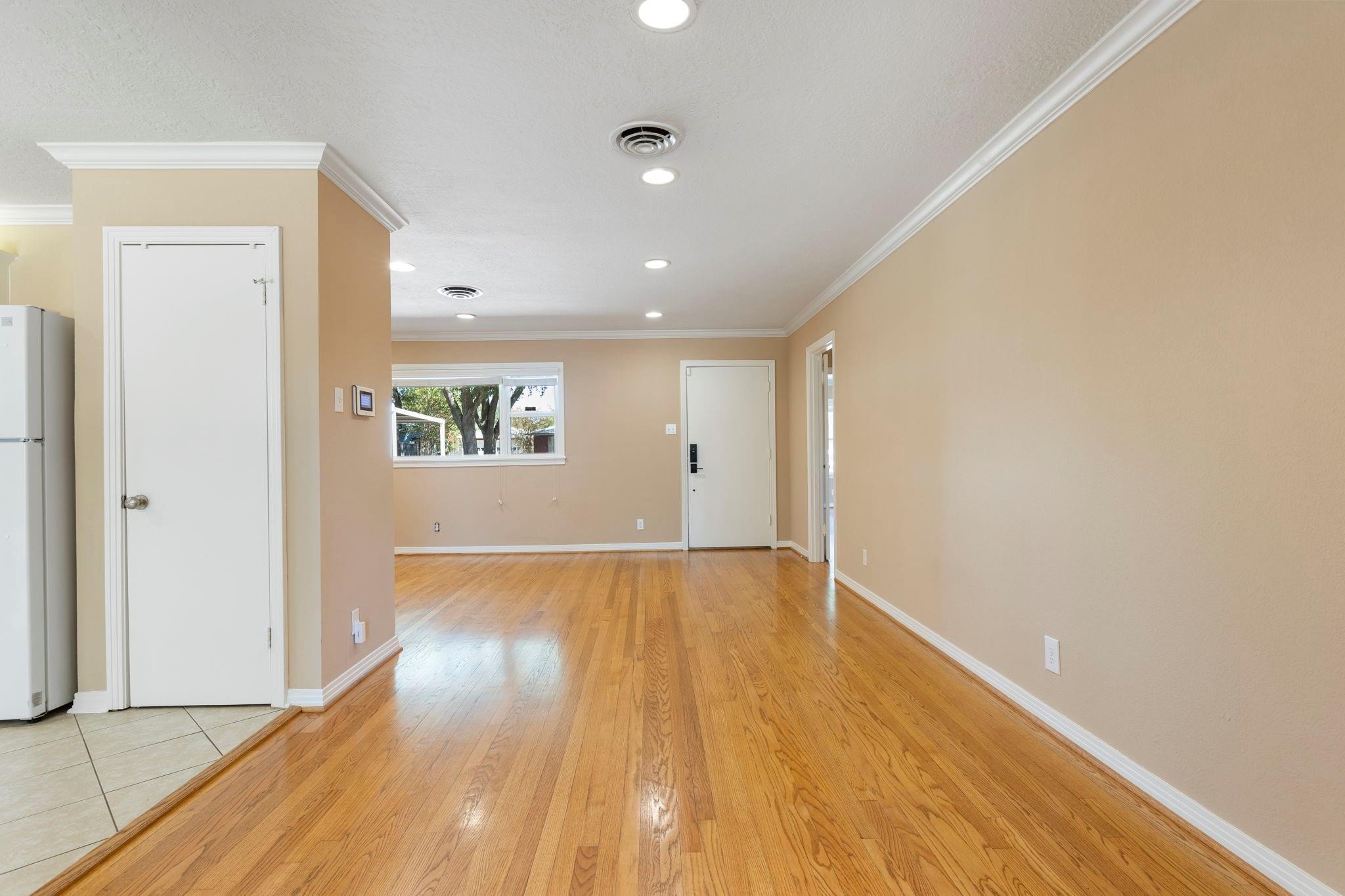 1802 Turnpike Road Houston, TX 77008 - Photo 12 of 47