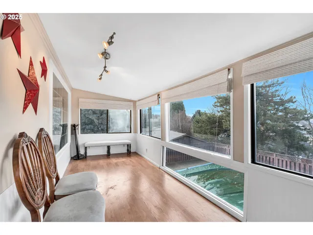 $440,000 | 3525 Royal Crest Drive East, The Dalles, OR 97058