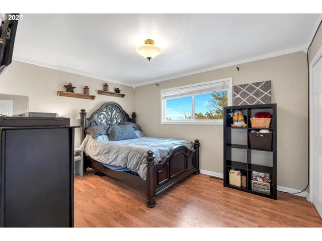 $440,000 | 3525 Royal Crest Drive East, The Dalles, OR 97058