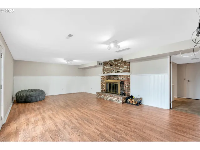 $440,000 | 3525 Royal Crest Drive East, The Dalles, OR 97058