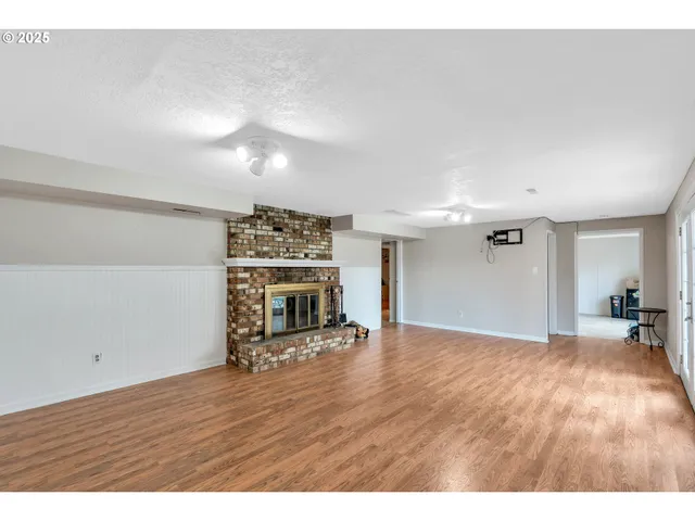 $440,000 | 3525 Royal Crest Drive East, The Dalles, OR 97058