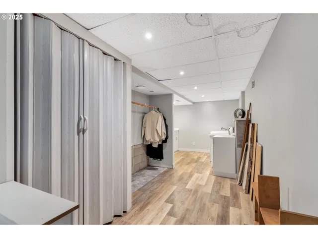 $440,000 | 3525 Royal Crest Drive East, The Dalles, OR 97058