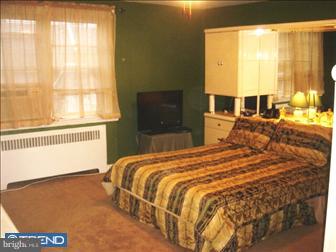 6821 Radbourne Road Upper Darby, PA 19082 - Photo 6 of 6