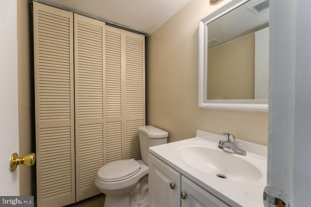 9451 Taney Road Manassas, VA 20110 - Photo 16 of 21 Gallery Image 16