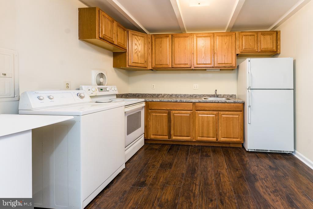 9451 Taney Road Manassas, VA 20110 - Photo 8 of 21 Gallery Image 8