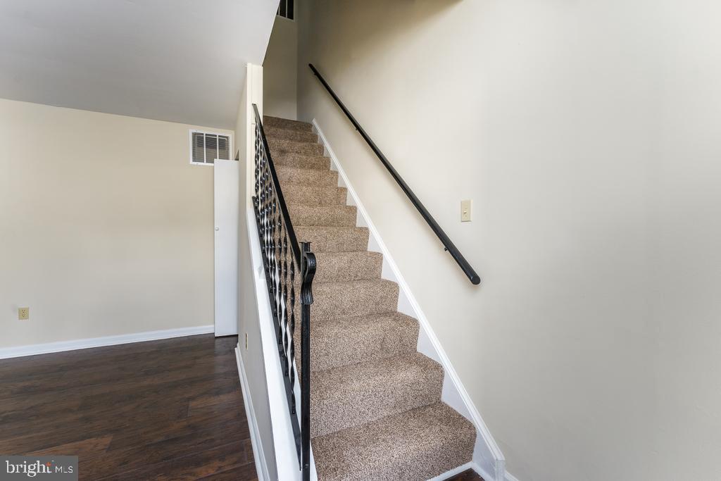 9451 Taney Road Manassas, VA 20110 - Photo 9 of 21 Gallery Image 9