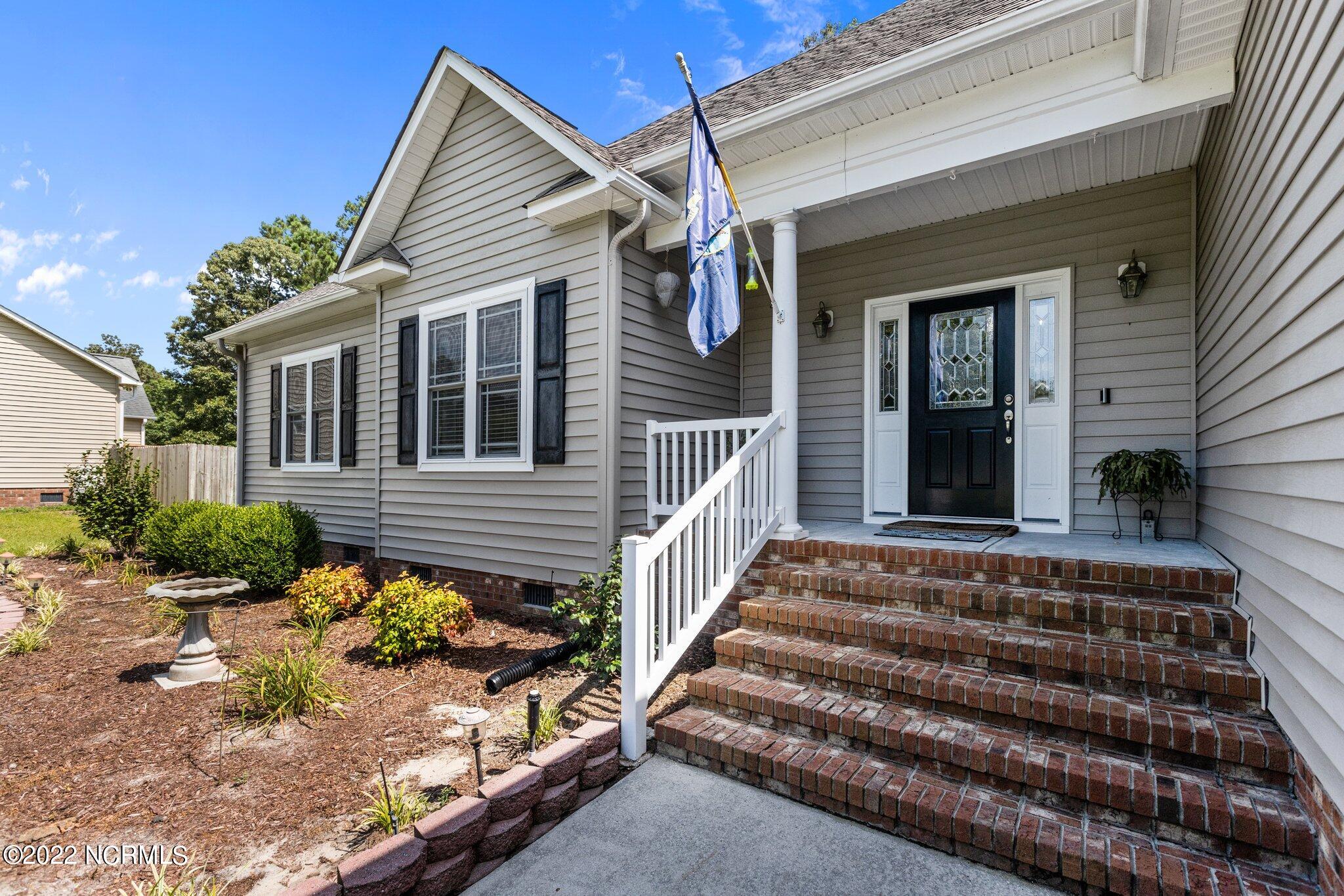 2412 Wild Turkey Road New Bern, NC 28562 - Photo 38 of 54 3-web-or-mls-2I3A0014