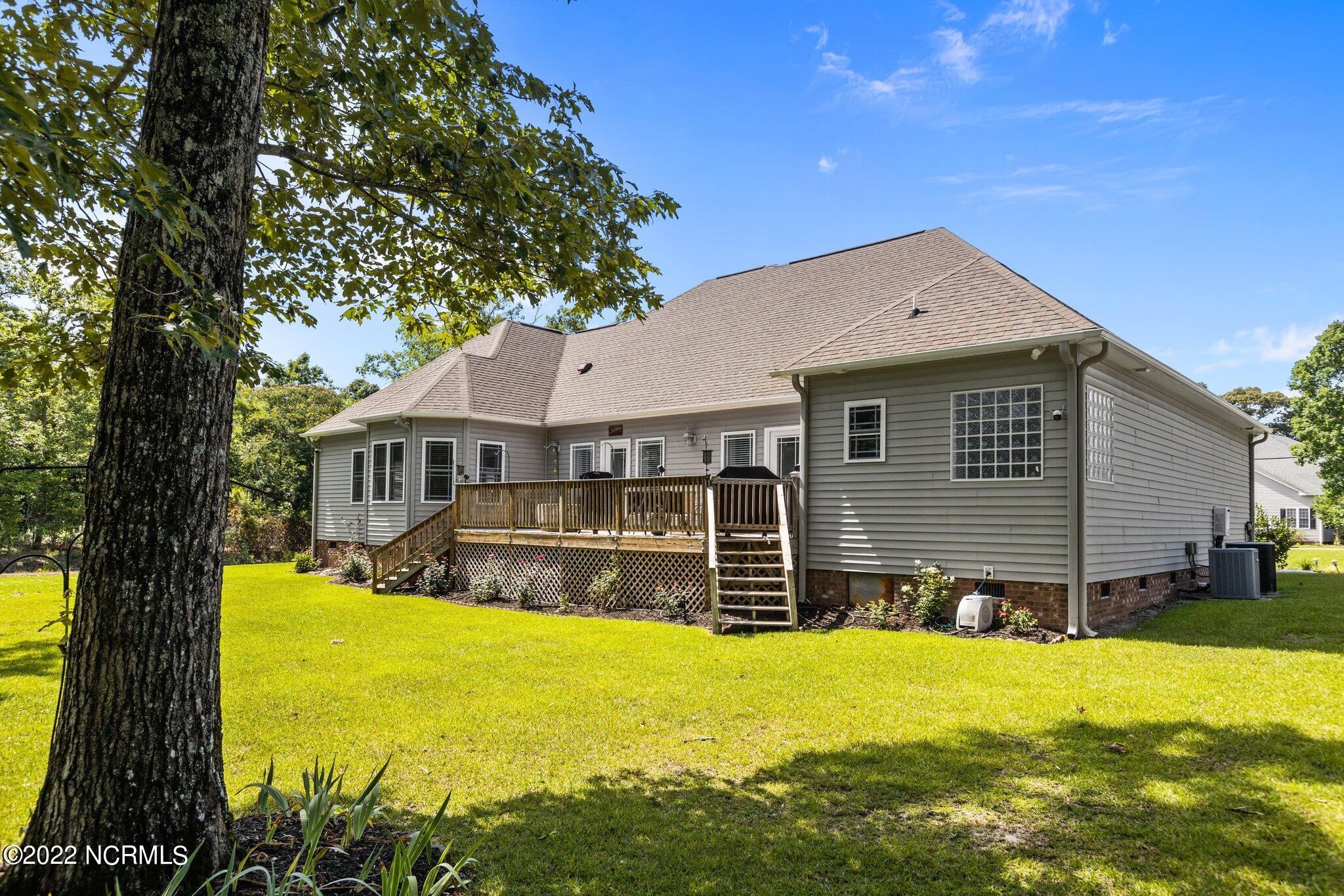 2412 Wild Turkey Road New Bern, NC 28562 - Photo 40 of 54 6-web-or-mls-2I3A0004