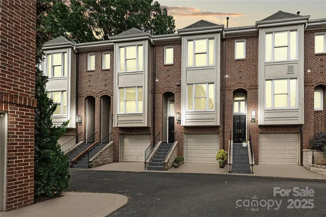 $699,900 | 333 West 7th Street, Charlotte, NC 28202