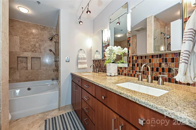 $699,900 | 333 West 7th Street, Charlotte, NC 28202