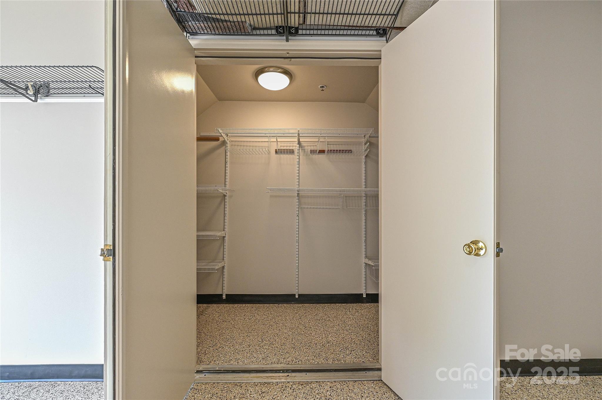 333 West 7th Street Charlotte, NC 28202 - Photo 40 of 46 view of a utility room with washer and dryer