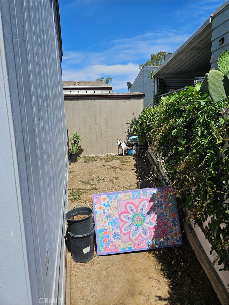 10001 West Frontage Road, Unit 211 South Gate, CA 90280 - Photo 25 of 30 Gallery Image 25