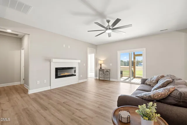 $550,000 | 8701 Highway 210, Four Oaks, NC 27524