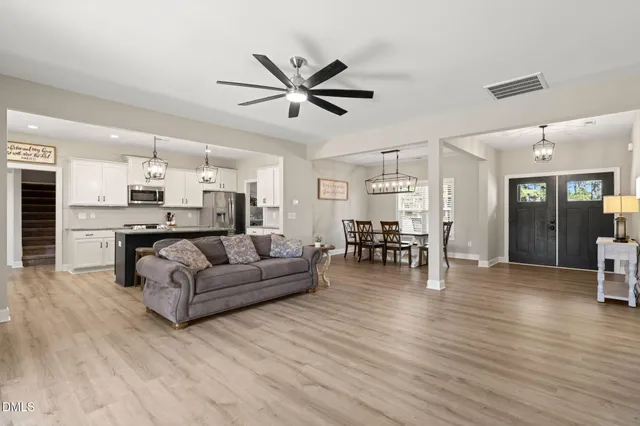 $550,000 | 8701 Highway 210, Four Oaks, NC 27524