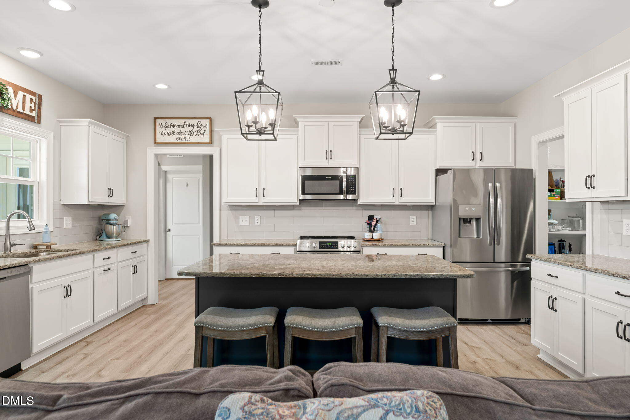 8701 Highway 210 Four Oaks, NC 27524 - Photo 15 of 40 Kitchen