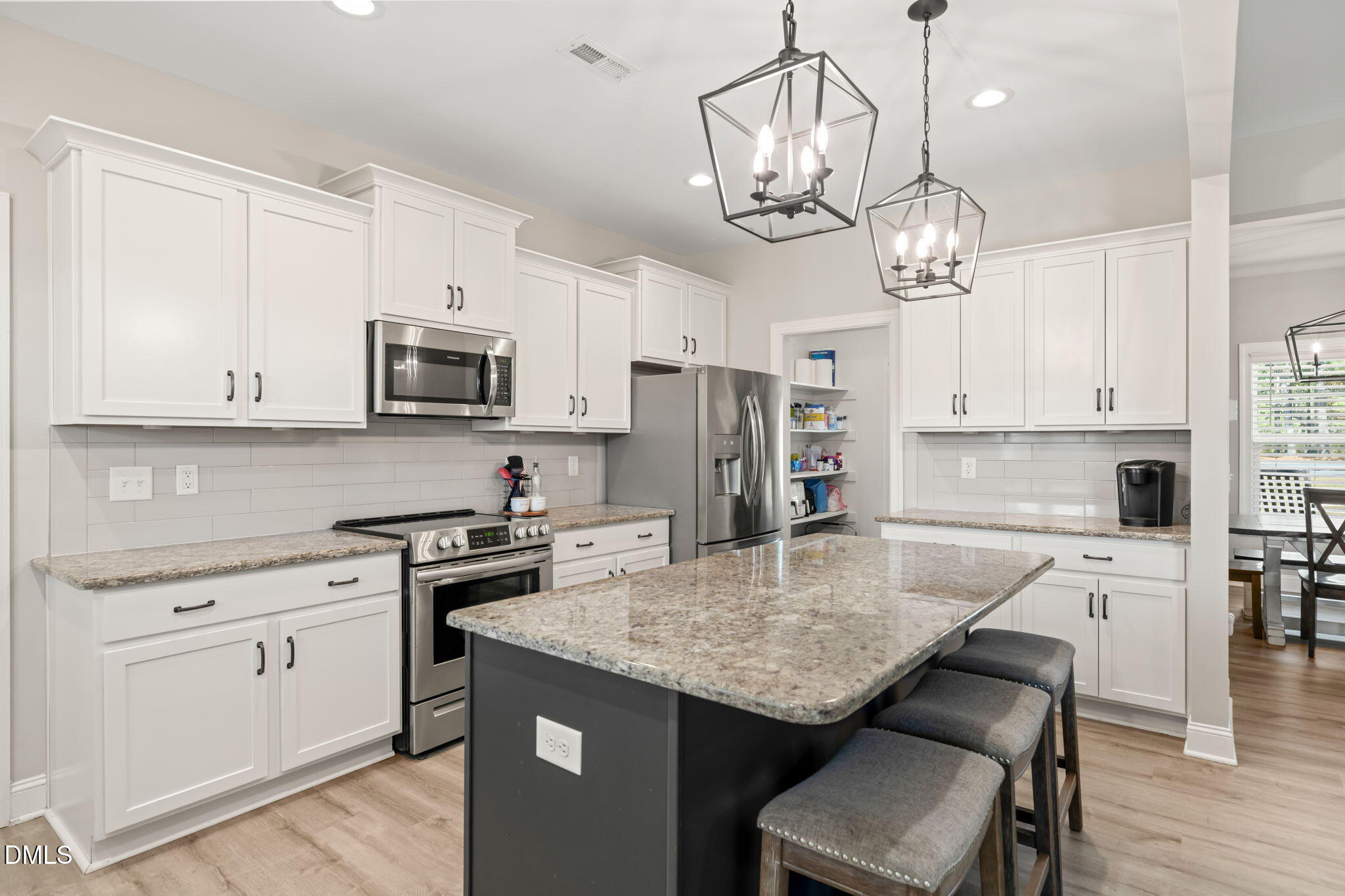 8701 Highway 210 Four Oaks, NC 27524 - Photo 16 of 40 Kitchen