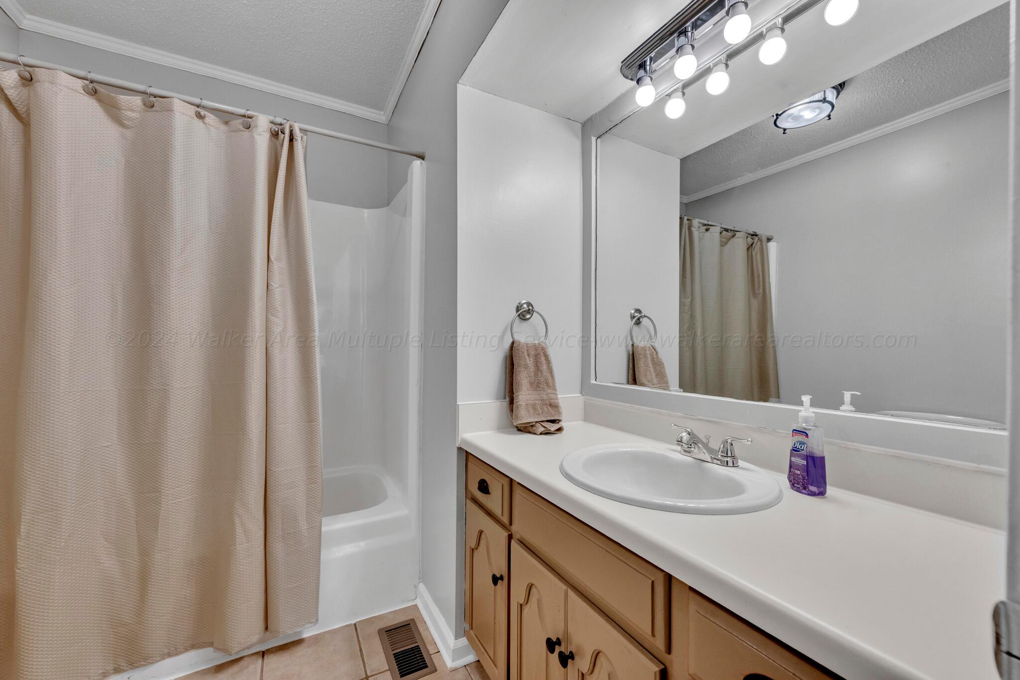 344 South Lowell Road Jasper, AL 35503 - Photo 18 of 28 Gallery Image 18