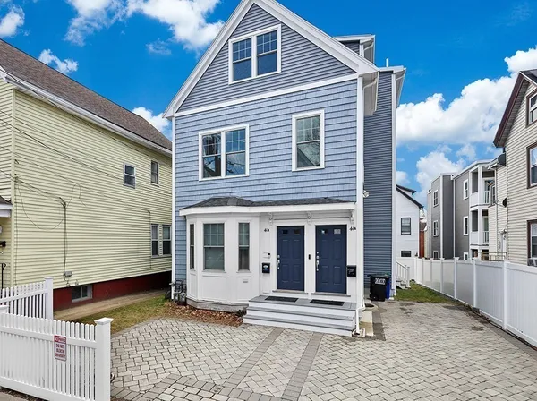 $999,000 | 41 A Sargent Avenue, Unit 2, Somerville, MA 02145