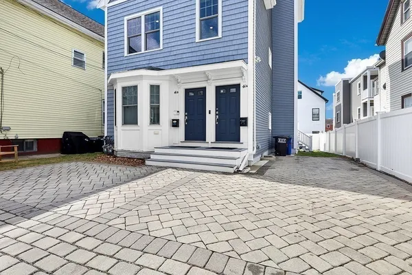 $999,000 | 41 A Sargent Avenue, Unit 2, Somerville, MA 02145