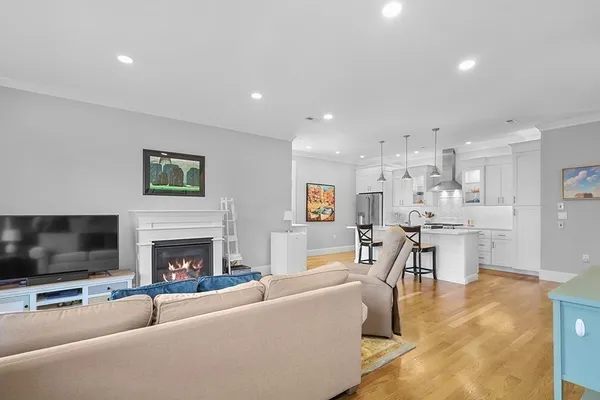 $999,000 | 41 A Sargent Avenue, Unit 2, Somerville, MA 02145