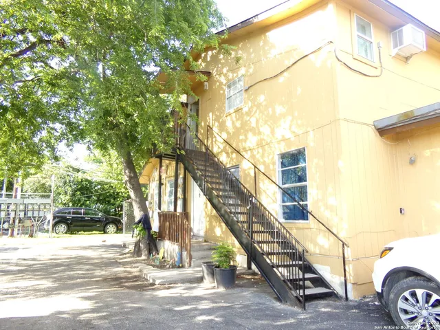 $575 | 823 Venice, Unit 7, San Antonio, TX 78201