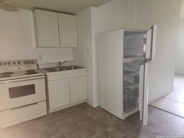 $575 | 823 Venice, Unit 7, San Antonio, TX 78201