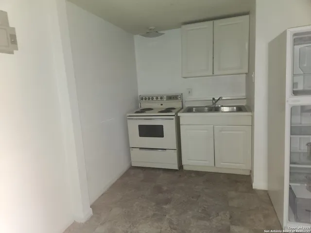 $575 | 823 Venice, Unit 7, San Antonio, TX 78201