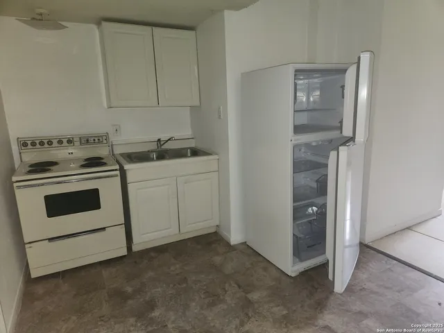 $575 | 823 Venice, Unit 7, San Antonio, TX 78201