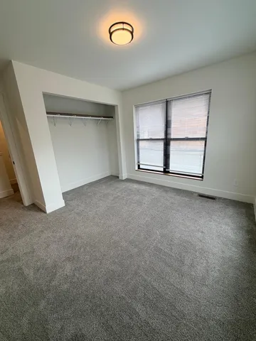 $2,600 | 131 West 46th Street, Minneapolis, MN 55419