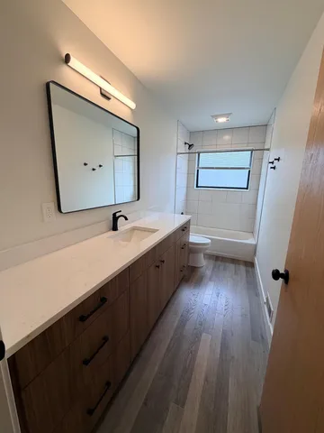 $2,600 | 131 West 46th Street, Minneapolis, MN 55419