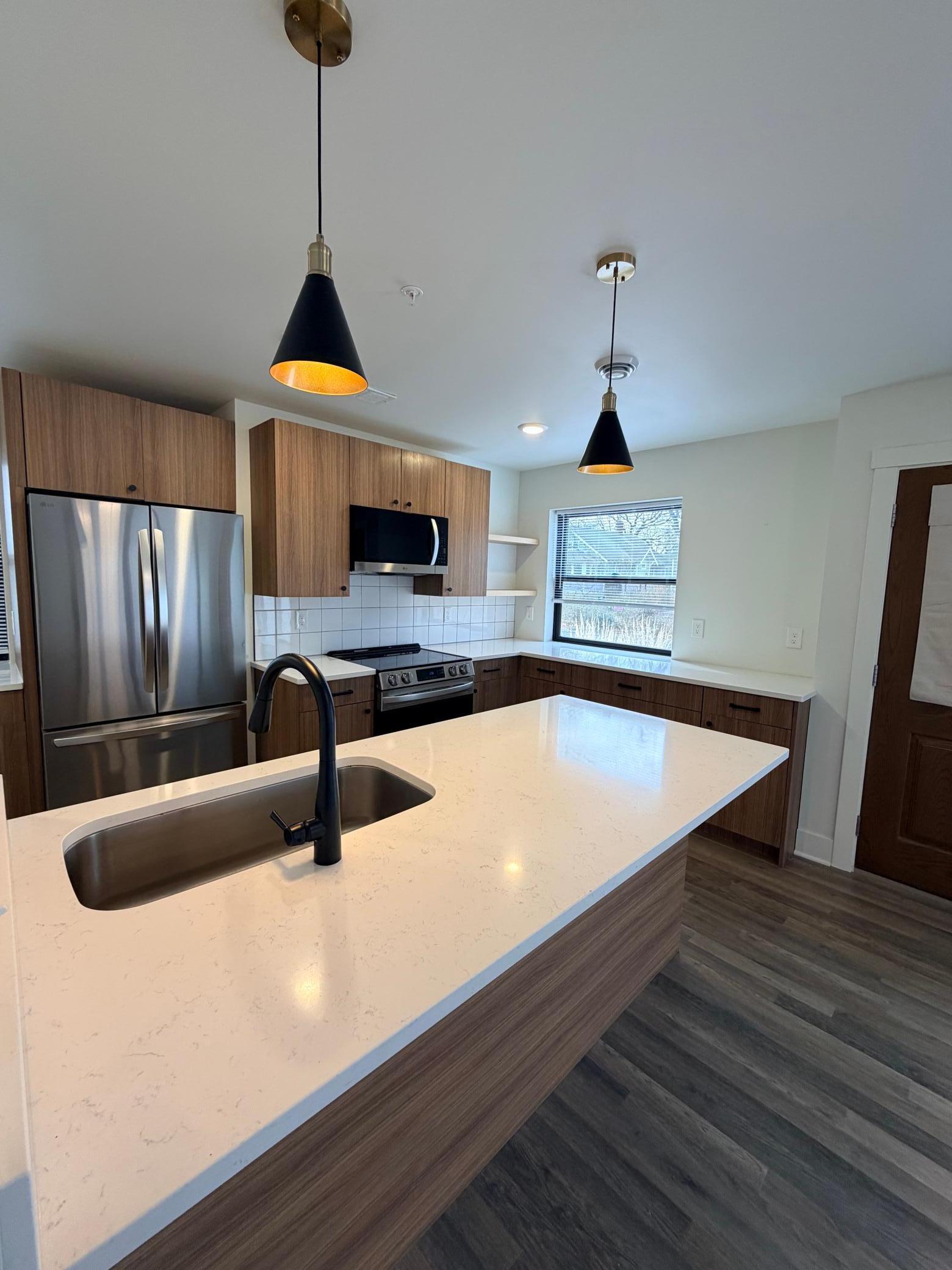 131 West 46th Street Minneapolis, MN 55419 - Photo 3 of 20