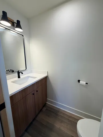 $2,600 | 131 West 46th Street, Minneapolis, MN 55419