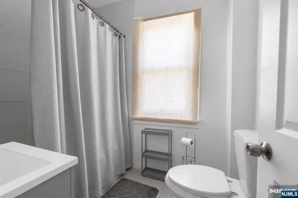 9 Sycamore Street Bloomfield, NJ 07003 - Photo 17 of 34