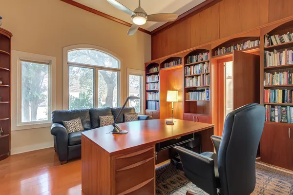 $1,098,000 | 1914 Aberdeen Avenue, Lubbock, TX 79407