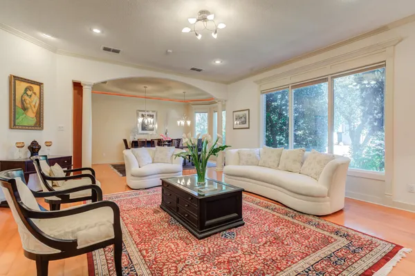 $1,098,000 | 1914 Aberdeen Avenue, Lubbock, TX 79407