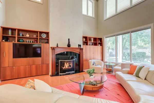 $1,098,000 | 1914 Aberdeen Avenue, Lubbock, TX 79407