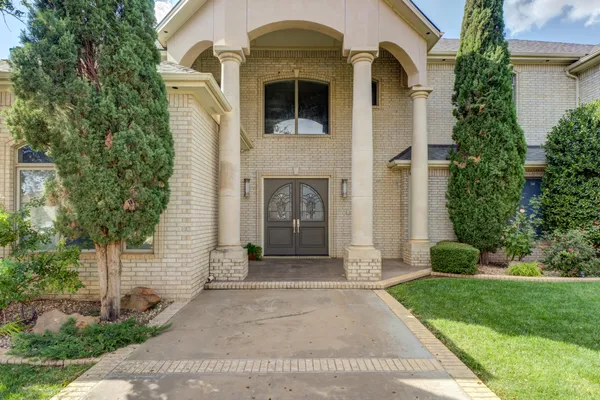 $1,098,000 | 1914 Aberdeen Avenue, Lubbock, TX 79407